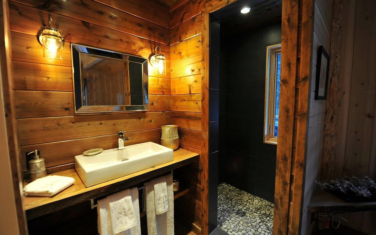 Les Bouleaux - Les Chalets Spa Canada ラ・マルベー エクステリア 写真